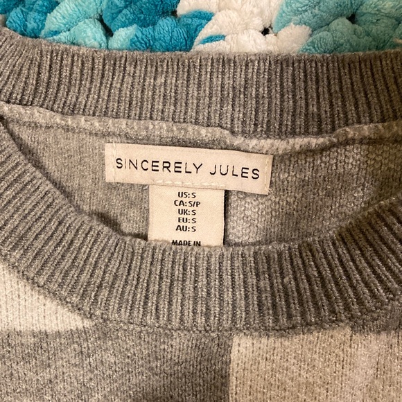 Bow Pattern Sweater - Picture 4 of 4